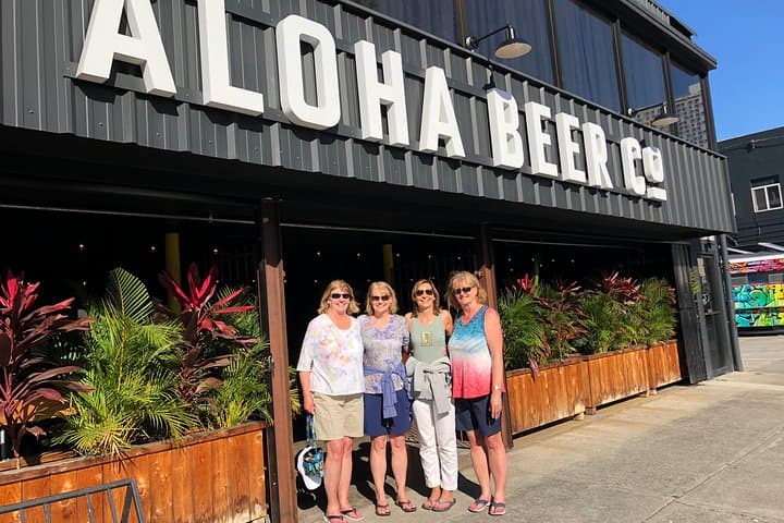 Kaka'ako Party Bike Bar Tour — Honolulu Craft Beer Crawl on a 15-Passenger Bike photo 6