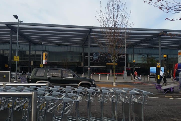 Luxury Private Transfer: Heathrow to London Tilbury Cruise Terminal photo 5