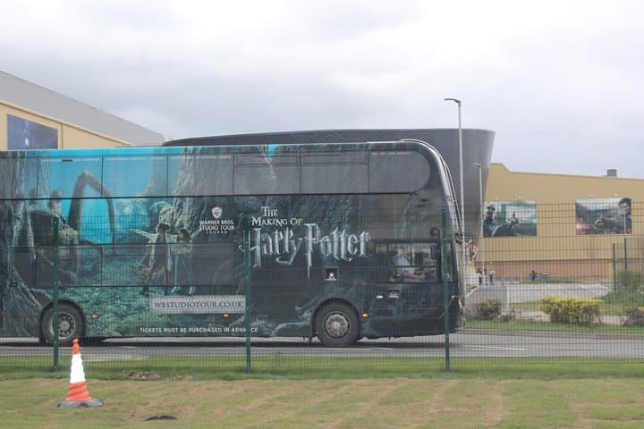 Private Round-Trip Transfer from London to Warner Bros. Studio Leavesden — Practical Visitor Guide photo 3