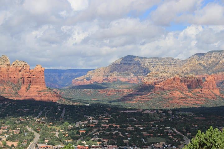 Sedona Red Rock Explorer: A Flagstaff-Day-Trip Through Oak Creek Canyon photo 3
