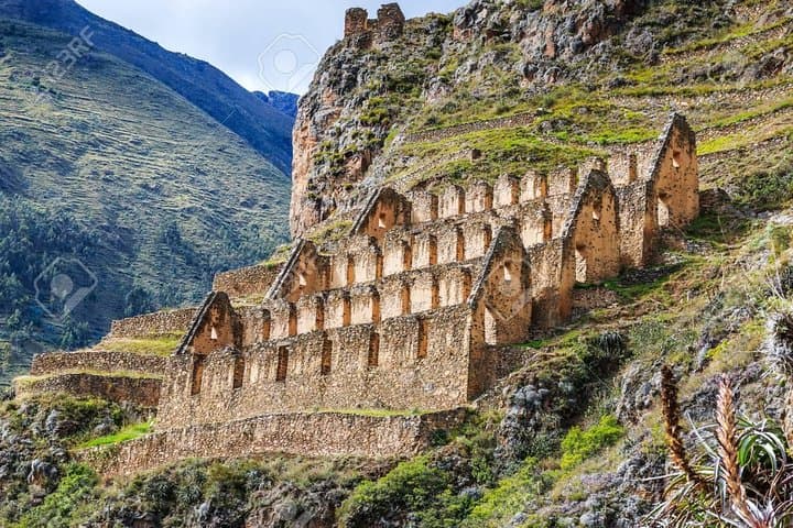 Sacred Valley Day Trip: Pisac Market & Ollantaytambo from Cusco photo 2