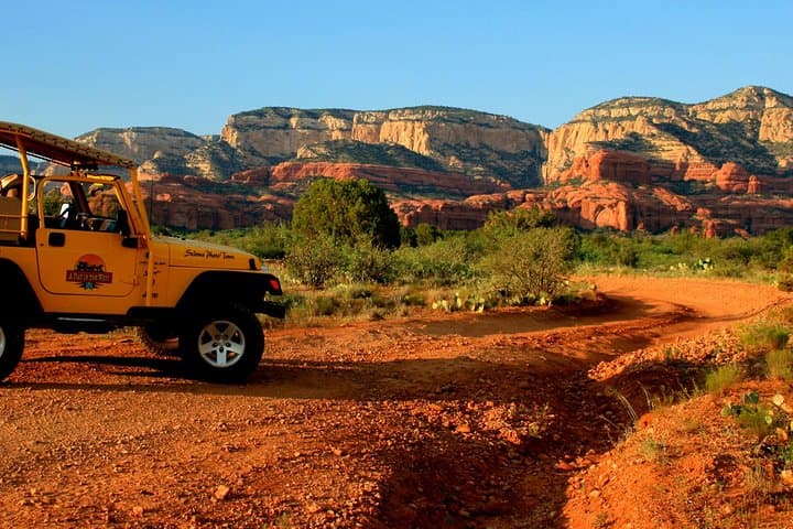 Lil' Rattler Off-Road: Private 2-Hour Sedona Jeep Tour Through the Red Rock Backcountry