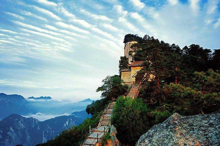 Privately Guided Hike on Mt. Hua (Huashan) — Day Trip from Xi'an photo 2