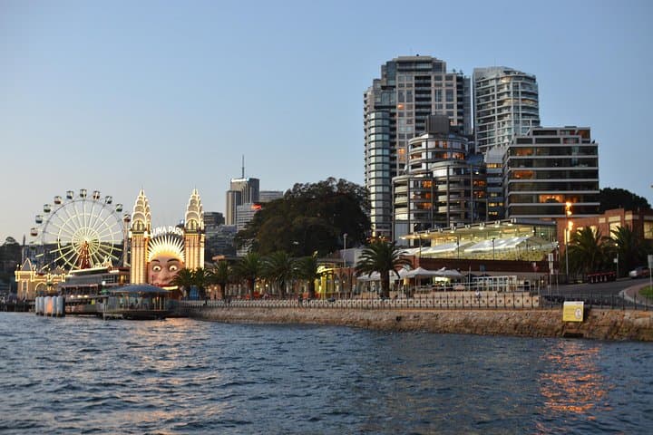 Private Sunset Sydney Harbour Romance Cruise — Seafood Dinner & Iconic Harbour Views photo 6