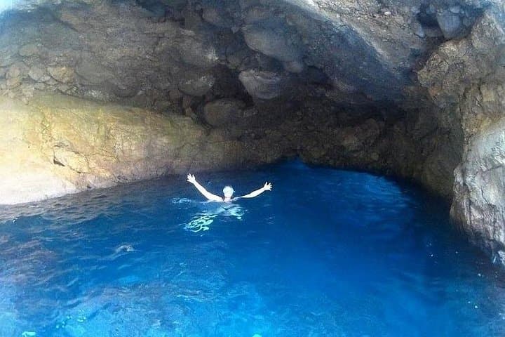 Paddle Jeranto Bay: Amalfi Coast Kayak Tours from Marina del Cantone photo 4