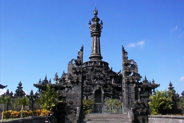 Denpasar Heritage City Tour: Half-Day Museum, Monument & Temple Walk photo 2