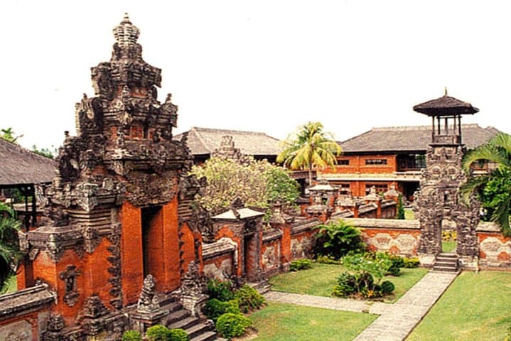 Denpasar Heritage City Tour: Half-Day Museum, Monument & Temple Walk photo 6