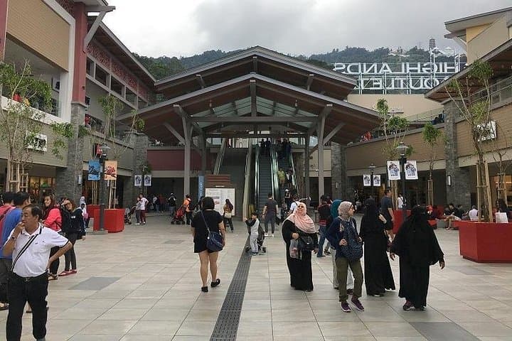 Genting Highlands Full-Day Escape: Skyway, Temple Views & Outlet Shopping from Kuala Lumpur photo 2