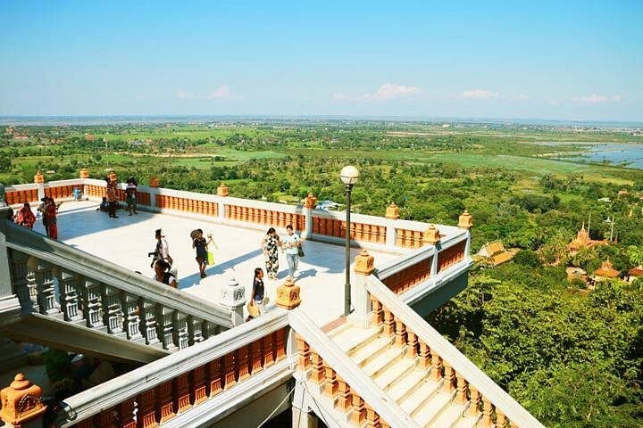 Cruise from Phnom Penh to Oudong & Koh Chen: Full-Day River Culture Tour photo 1