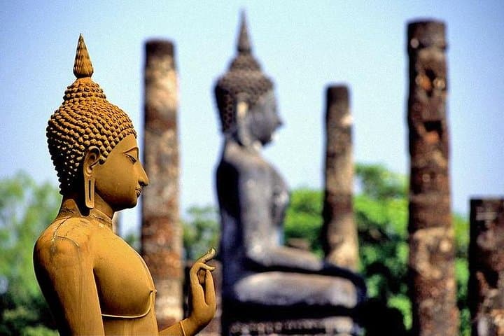 Colombo City Full-Day Private Tour — Temples, Coastline & Markets photo 5