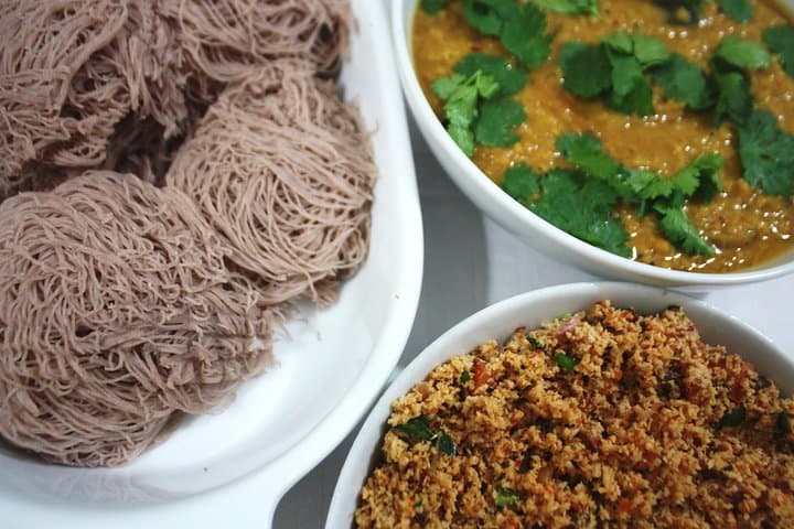 Sri Lankan Crab Curry Feast in a Colombo Home: Cook and Dine with a Local photo 6
