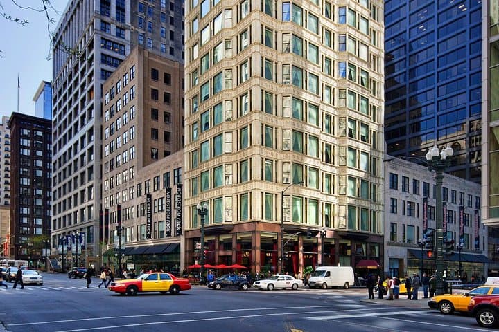 Chicago Modern Architecture Walking Tour: Mid‑Century Icons & Urban Design photo 3