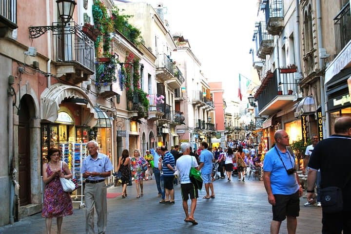 Explore The White Lotus Filming Locations in Taormina: Full-Day Private Tour photo 2