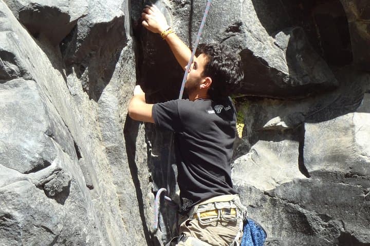 Rock Climbing in Baños: Half-Day on the Basalt Walls of Tungurahua photo 4