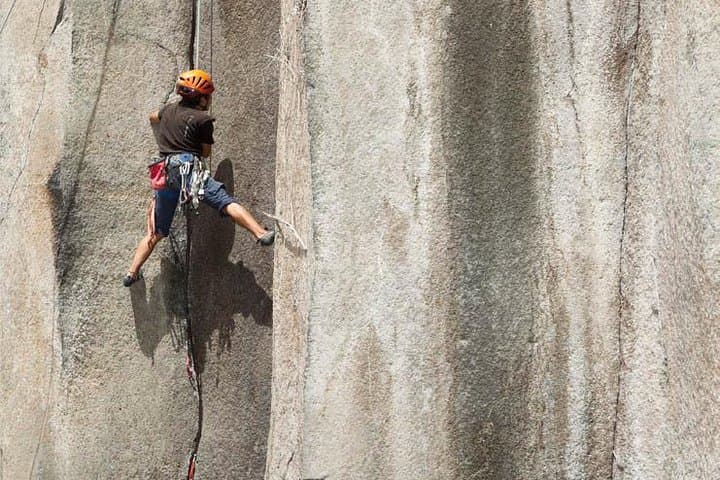 Rock Climbing in Baños: Half-Day on the Basalt Walls of Tungurahua photo 6