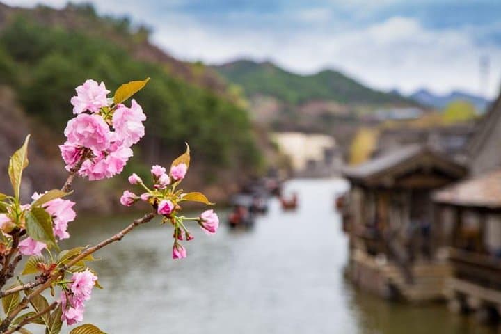 Private Jinshanling Great Wall Trek with Gubei Water Town Day Trip from Beijing