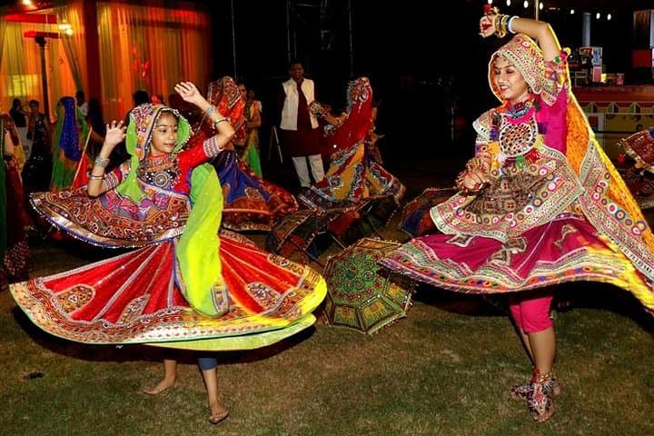 Experience Mumbai's Vibrant Festivals in a Private Tour photo 6