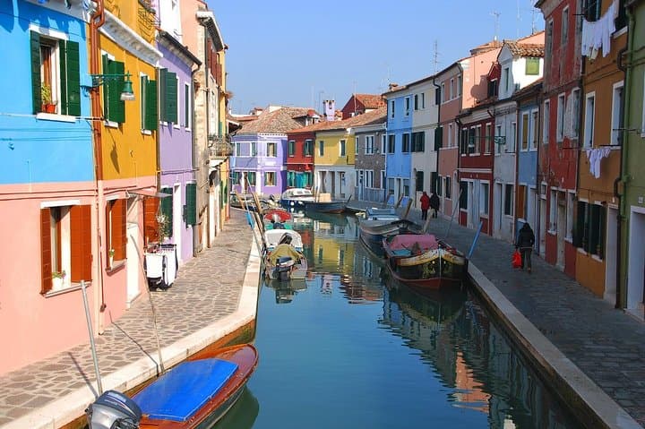 Private 4-Hour Venice Lagoon Cruise to Murano & Burano photo 2