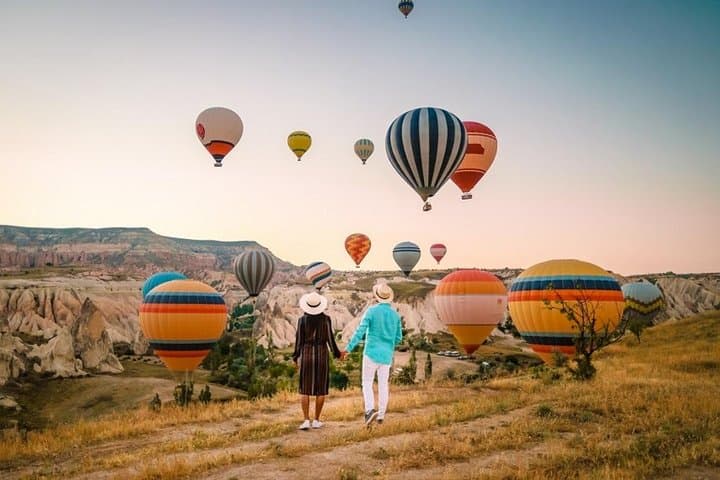 Explore Cappadocia in 48 Hours: Rose Valley Hike, Göreme Museum & Optional Balloon Ride