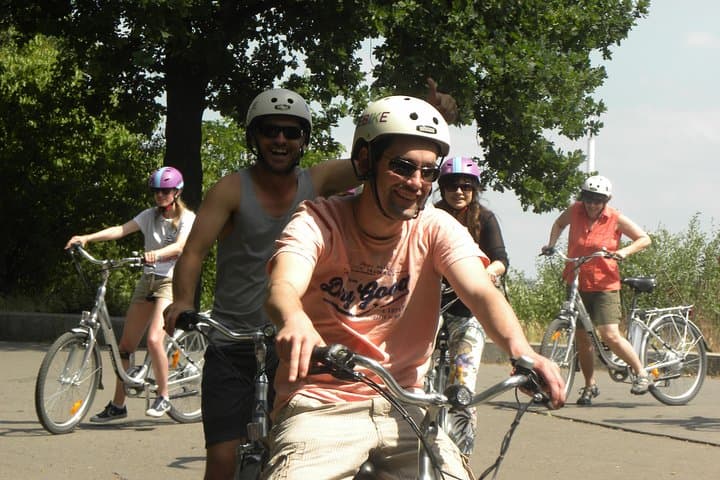 Effortless E‑Bike Prague Tour — 16 km Loop Through Castle, Charles Bridge & Hidden Gems photo 3
