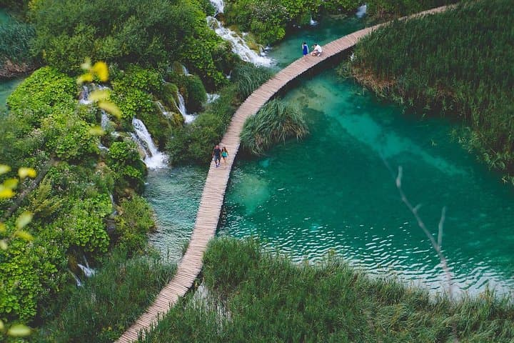 Zagreb to Split via Plitvice Lakes: A Private Day Tour Through Croatia’s Waterways