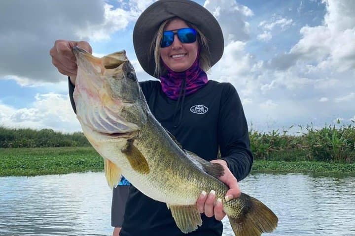 Lake Okeechobee Bass Fishing Charter from Fort Myers — Guided Trip to Catch Trophy Largemouth photo 6
