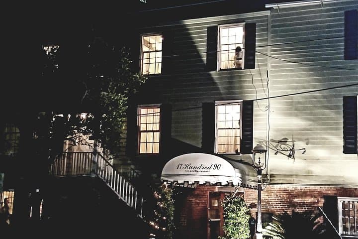 Savannah Supernatural Haunted Walking Tour: Historic District Ghost Walk photo 2