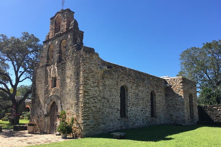 Guided Tour of San Antonio Missions: World Heritage Small-Group Experience photo 2