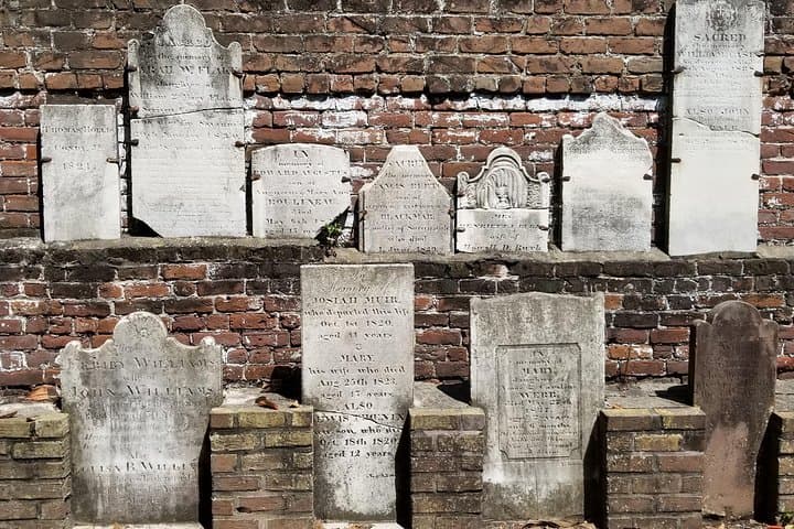 Savannah Supernatural Haunted Walking Tour: Historic District Ghost Walk photo 5