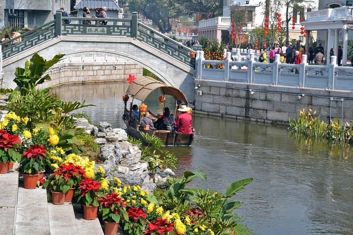 Walking Old Xiguan: 3.5-Hour Cultural Walk Through Lychee Bay & Shamian Island photo 1