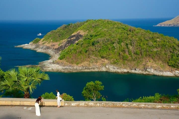 Phuket Island Morning Tour: Big Buddha, Wat Chalong & Karon Viewpoint photo 3
