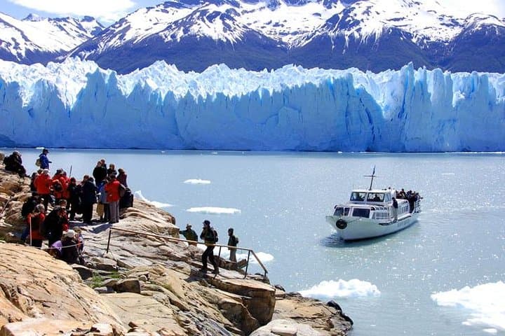 Full-Day Puerto Natales to Perito Moreno Glacier Transfer & Viewing photo 2