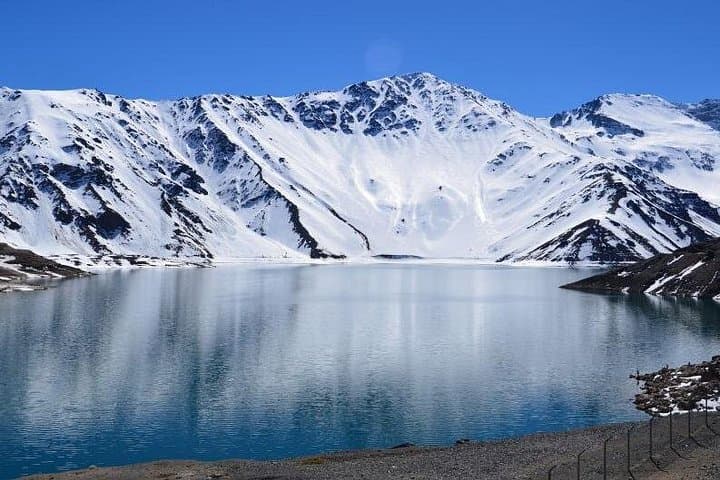 Full-Day Private Tour to Embalse El Yeso: Andes Reservoir, Views & High-Altitude Photo Stops