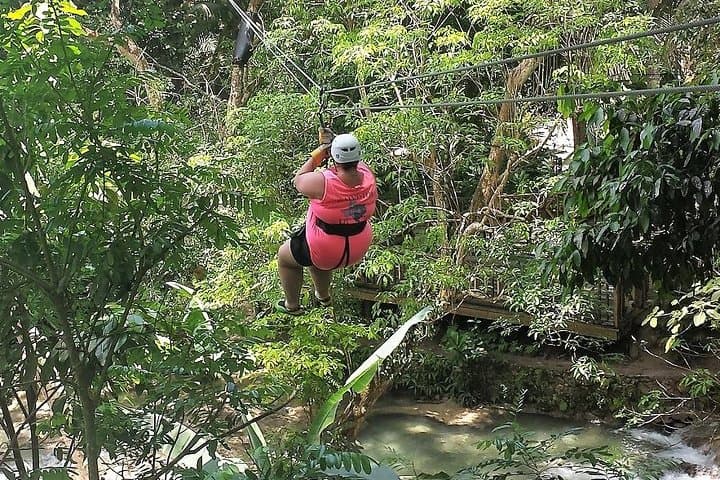 Ocho Rios Falls Flyer Zipline and Dunn's River Falls Adventure Tour photo 4
