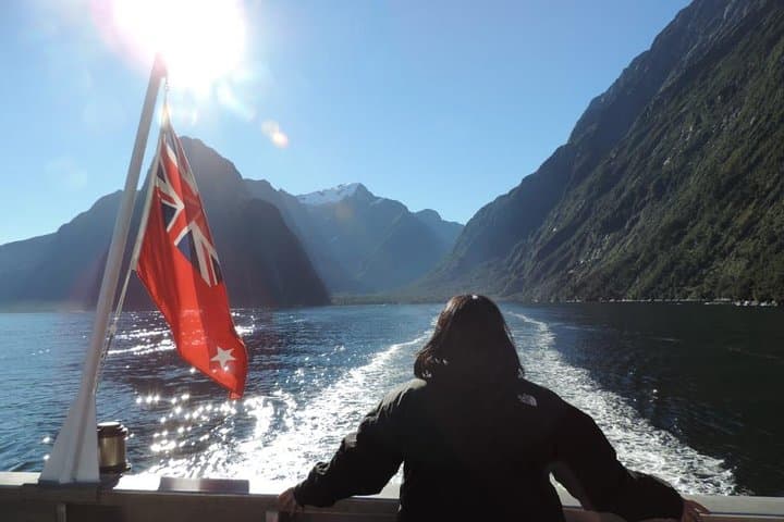 Luxury Milford Sound Coach and Scenic Cruise from Queenstown photo 3
