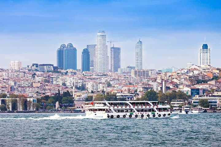Full-Day Bosphorus Cruise & Dolmabahçe Palace Tour with Pierre Loti View
