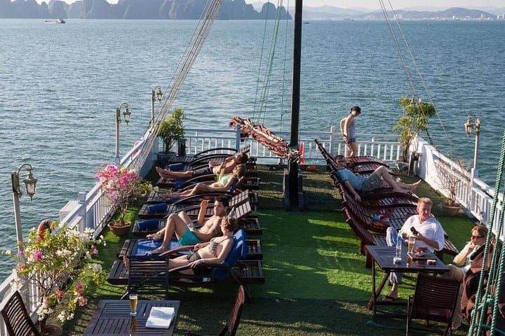 3-Day Ha Long Bay Cruise: Kayaking, Sung Sot Cave & Ti Top Island photo 2