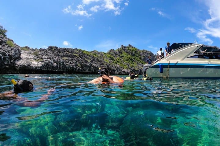 Ang Thong Marine Park Speedboat Day Trip from Koh Samui: Snorkel, Kayak & Viewpoint Hike photo 3