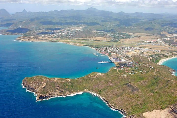 Private St. Lucia Airport Transfer with Scenic Viewpoint Stops
