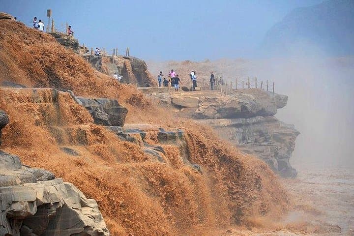 Private Day Tour to Hukou Waterfall from Xi'an — Yellow River's Mighty Drop photo 2
