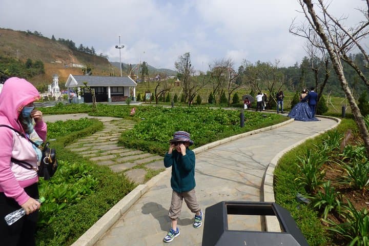 Overnight Train to Sapa: Trek Lao Chai & Ta Van Ethnic Villages photo 3
