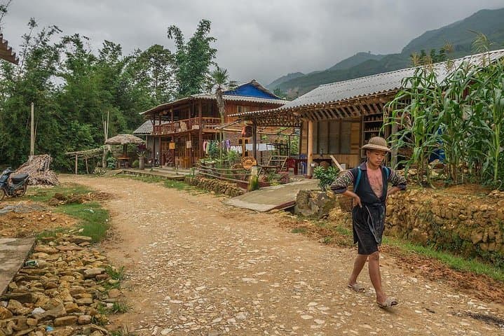 Two-Day Sapa Bus Trek: Rice Terraces, Ethnic Villages & Muong Hoa Valley photo 4
