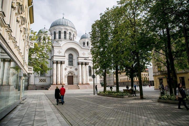 Kaunas Love Stories Private Walking Tour: Old Town, Castle & River Confluence photo 3