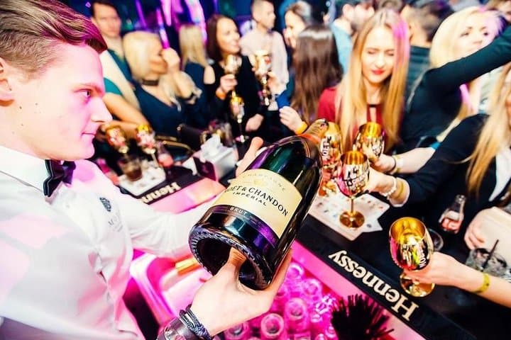 Vilnius Private Party Bus with Dancer — 3-Hour City Tour photo 4