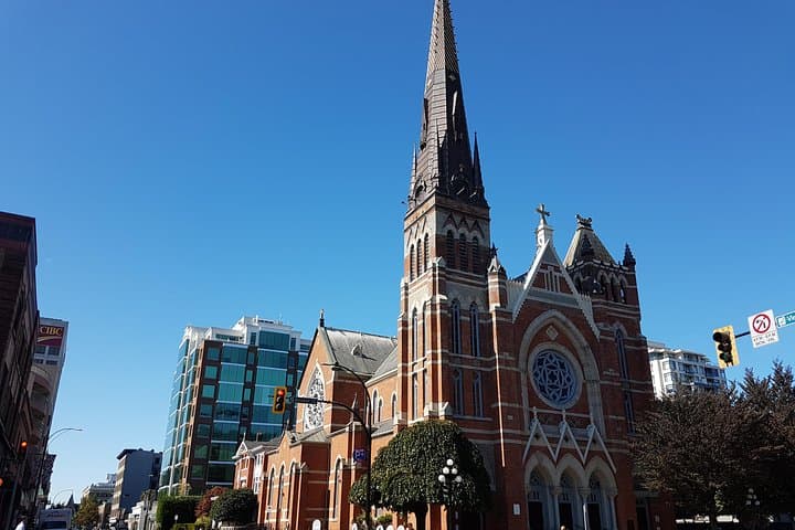 Downtown Victoria Food & City Tour — Inner Harbour Bites & Local Stories photo 2