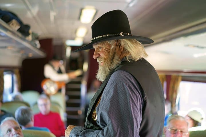 Grand Canyon Railway: Historic 65-Mile Train Ride from Williams to the South Rim photo 4