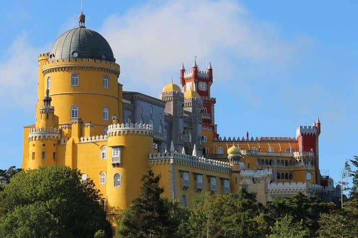 Sintra & Cascais 4WD Private Day Tour — Palaces, Secret Cliffs & Cabo da Roca photo 4