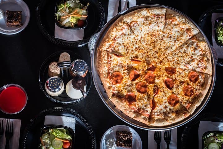 Outta Control Magic Dinner Show Orlando: Interactive Comedy, Pizza & WonderWorks Fun photo 3