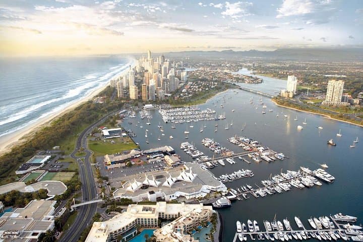 Gold Coast Hotels to Theme Parks Shuttle — Easy Transfers to Dreamworld, Sea World & Movie World photo 2
