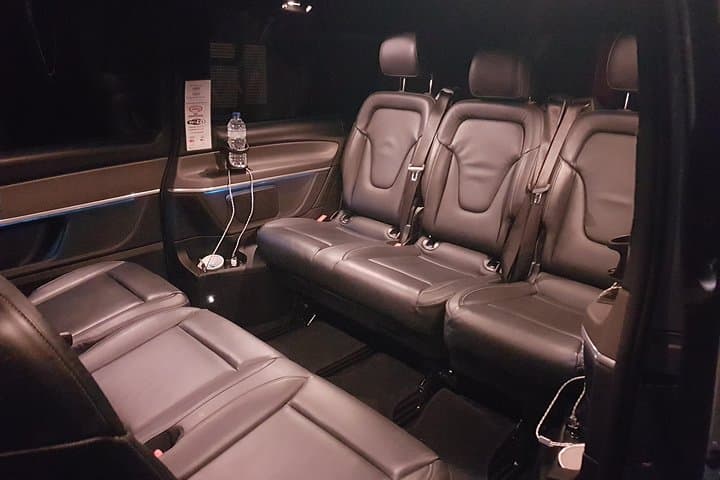 Southampton to Beaulieu Motor Museum: Private Cruise-Ship Transfer & Self-Guided Visit photo 2